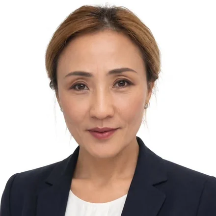 Айнагуль — руководитель отдела продаж BestComKZ
